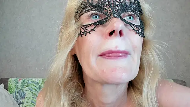 Snapshot of angelica_marquise chatting on August 3, 11:26 am angelica marquise online show from August 3, 11:26 am