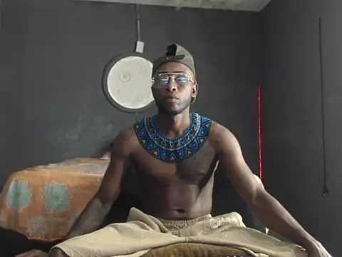 Snapshot of Ostinsanto chatting on November 29, 6:16 am Ostinsanto online show from November 29, 6:16 am