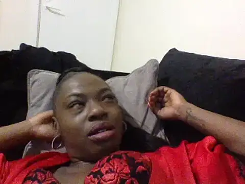 Cinderella Jewels  online show from January 1, 9:20 pm