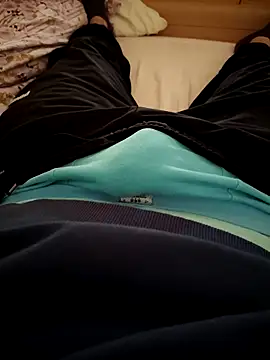 Cedry2k007 online show from March 29, 1:44 pm