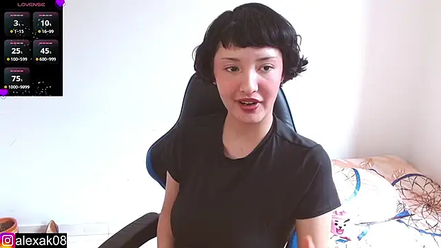 Snapshot of alexaa08 chatting on March 12, 8:10 pm alexaa08 online show from March 12, 8:10 pm