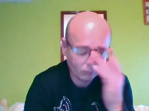 Snapshot of Tiger202441 chatting on November 1, 8:55 pm Tiger202441 online show from November 1, 8:55 pm