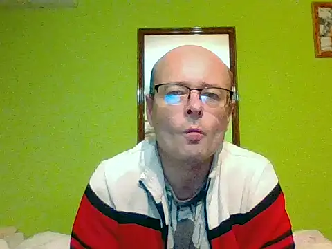 Snapshot of Tiger202441 chatting on November 25, 12:21 am Tiger202441 online show from November 25, 12:21 am
