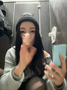 Snapshot of Asia-Melody chatting on February 23, 11:33 am Asia-Melody online show from February 23, 11:33 am