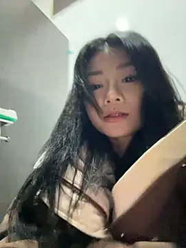 Snapshot of Asia-Melody chatting on March 4, 8:13 am Asia-Melody online show from March 4, 8:13 am