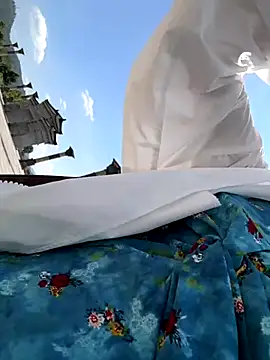 Snapshot of Asia-Melody chatting on October 10, 4:11 am Asia-Melody online show from October 10, 4:11 am