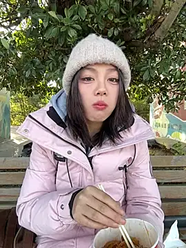 Snapshot of Asia-Melody chatting on January 13, 9:14 am Asia-Melody online show from January 13, 9:14 am