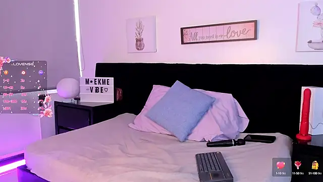 Natasha Kinski online show from February 26, 8:22 pm