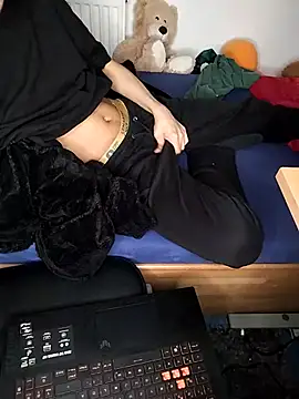 Dennis 2024 online show from November 20, 7:57 pm