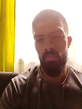 Snapshot of DannSaenz chatting on May 11, 4:37 pm DannSaenz online show from May 11, 4:37 pm