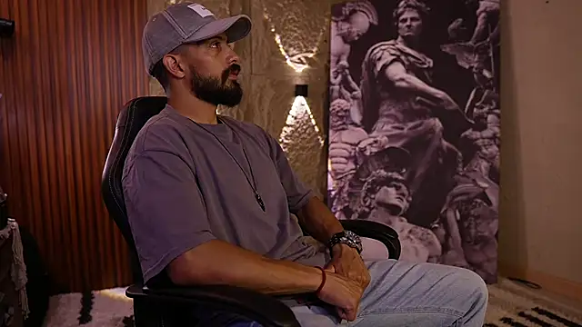 Snapshot of DannSaenz chatting on July 28, 2:13 pm DannSaenz online show from July 28, 2:13 pm