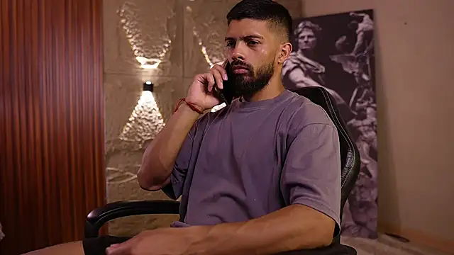 Snapshot of DannSaenz chatting on August 3, 3:16 pm DannSaenz online show from August 3, 3:16 pm