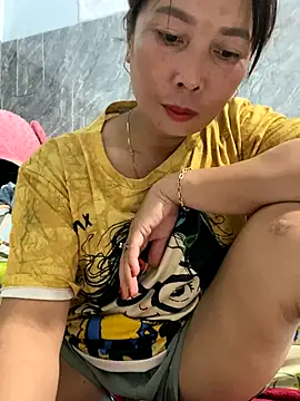 Linaannn online show from December 5, 11:41 am