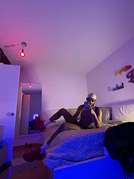 Snapshot of esteraulxxx chatting on December 6, 12:45 am esteraulxxx online show from December 6, 12:45 am