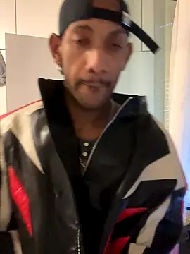 Snapshot of esteraulxxx chatting on September 18, 4:53 pm esteraulxxx online show from September 18, 4:53 pm