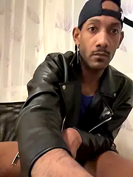 Snapshot of esteraulxxx chatting on September 23, 6:11 pm esteraulxxx online show from September 23, 6:11 pm