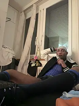 Snapshot of esteraulxxx chatting on September 25, 10:24 pm esteraulxxx online show from September 25, 10:24 pm