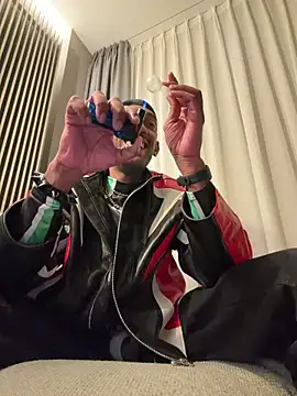 Snapshot of esteraulxxx chatting on September 27, 5:34 am esteraulxxx online show from September 27, 5:34 am