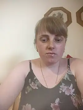 CoddessCrystal online show from June 19, 1:48 pm