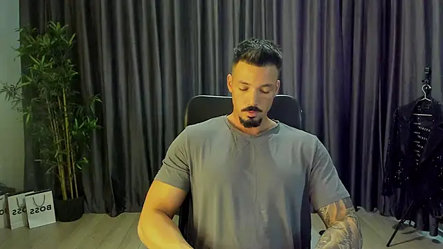 HaydenSpearss online show from May 19, 7:47 am