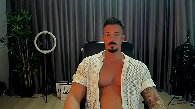 HaydenSpearss online show from June 3, 12:30 pm