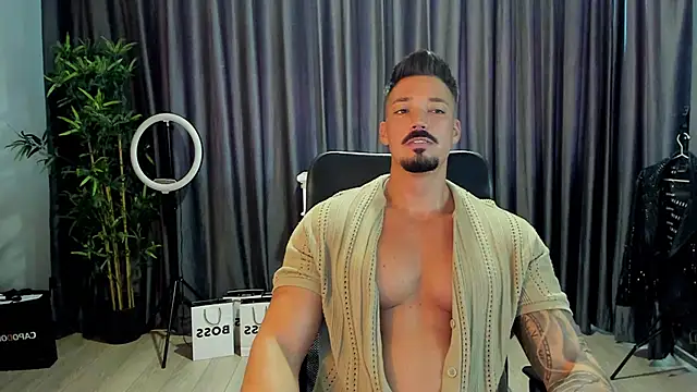 HaydenSpearss online show from June 28, 6:52 am