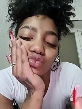 Laanegraofficial  online show from January 4, 8:37 pm