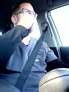 Snapshot of Localboi3 chatting on January 16, 8:46 pm Localboi3 online show from January 16, 8:46 pm