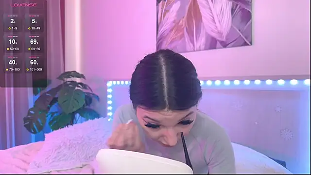 Veronica leal online show from April 28, 11:15 am