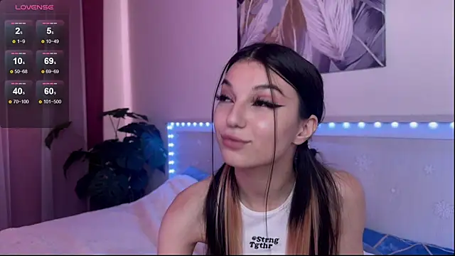 Snapshot of Veronica_leal chatting on July 19, 9:35 am Veronica leal online show from July 19, 9:35 am