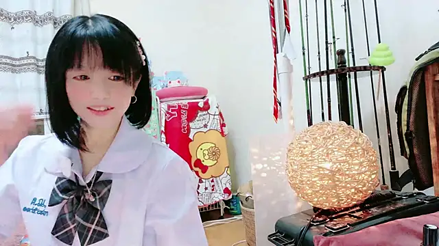 Snapshot of renapiyon8182 chatting on January 2, 8:13 pm renapiyon8182 online show from January 2, 8:13 pm