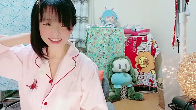 Snapshot of renapiyon8182 chatting on January 24, 7:28 pm renapiyon8182 online show from January 24, 7:28 pm