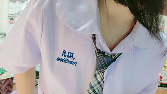 Snapshot of renapiyon8182 chatting on February 7, 7:17 pm renapiyon8182 online show from February 7, 7:17 pm