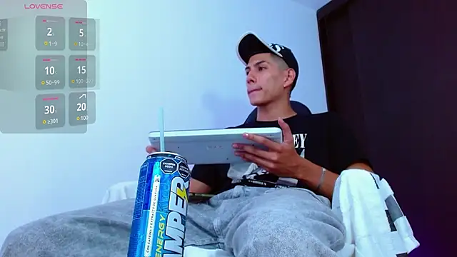 Valerio 20 online show from March 10, 8:01 pm