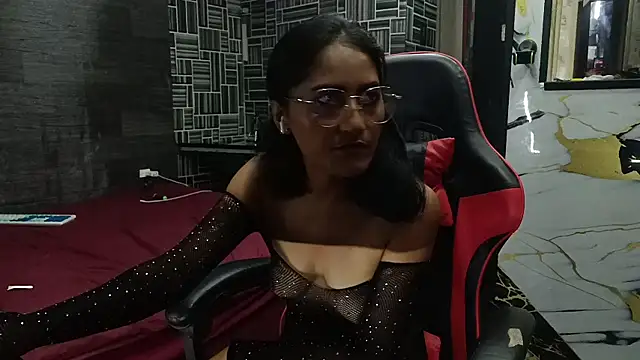 AdelinaMiran90 online show from March 12, 3:45 am