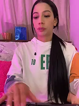 Lina10 online show from January 16, 9:30 pm