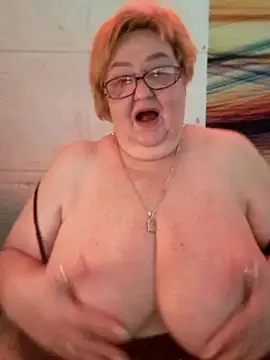 Snapshot of Awn290668 chatting on January 15, 12:15 pm Awn290668 online show from January 15, 12:15 pm