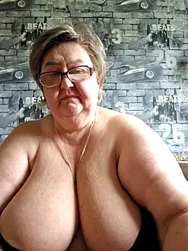 Snapshot of Awn290668 chatting on March 19, 5:41 am Awn290668 online show from March 19, 5:41 am