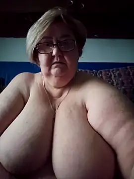 Snapshot of Awn290668 chatting on September 23, 5:10 am Awn290668 online show from September 23, 5:10 am