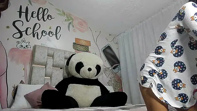 EMMA SWEETT1 online show from January 18, 12:26 pm