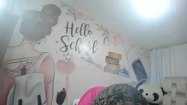 EMMA SWEETT1 online show from September 29, 12:32 pm