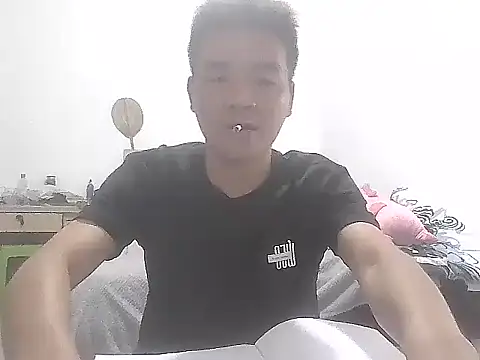 Snapshot of kisstoyousoon2024 chatting on October 13, 7:41 am kisstoyousoon2024 online show from October 13, 7:41 am