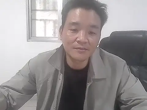 Snapshot of kisstoyousoon2024 chatting on November 14, 10:58 am kisstoyousoon2024 online show from November 14, 10:58 am