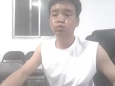 Snapshot of kisstoyousoon2024 chatting on December 2, 10:27 pm kisstoyousoon2024 online show from December 2, 10:27 pm