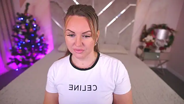 KiraCandyS online show from January 4, 1:42 pm