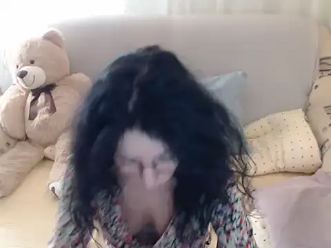 Emmatoo online show from February 1, 1:09 pm