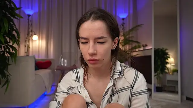 Snapshot of Amely_Young chatting on June 20, 2:36 am Amely Young online show from June 20, 2:36 am