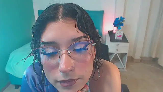 Snapshot of Cinthya-Gomez6 chatting on March 14, 7:44 pm Cinthya-Gomez6 online show from March 14, 7:44 pm