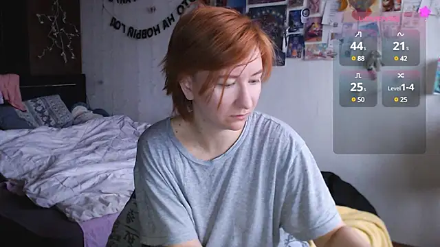 Snapshot of licentia__poetica chatting on December 8, 12:30 pm licentia poetica online show from December 8, 12:30 pm