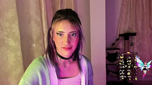 Snapshot of linnie_ chatting on December 11, 12:02 am linnie  online show from December 11, 12:02 am